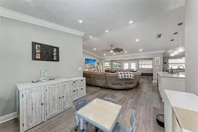 4633 Glenbrooke Terrace, Sarasota, FL 34243 - Photo 18