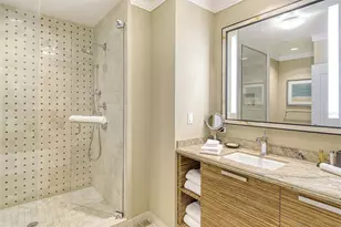 915 Seaside Dr, Sarasota, FL 34242 - Photo 30