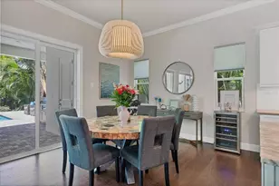 1614 Bay Rd, Sarasota, FL 34239 - Photo 18