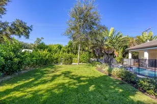 1614 Bay Rd, Sarasota, FL 34239 - Photo 46