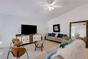 4620 Guava Ct, Sarasota, FL 34234 - Photo 6