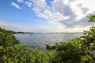 7768 Fairway Woods Dr, Sarasota, FL 34238 - Photo 80