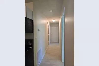 1215 6th Street W, Bradenton, FL 34205 - Photo 4