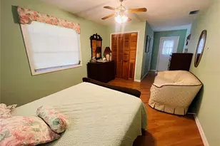 550 46th St, Sarasota, FL 34234 - Photo 28