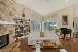 3930 Elysian Woods Ln, Sarasota, FL 34231 - Photo 8