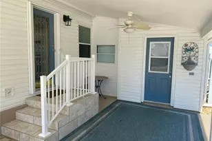 146 Nightingale Cir, Ellenton, FL 34222 - Photo 4