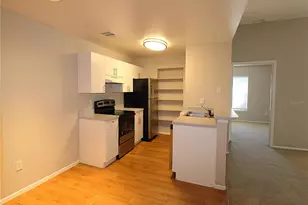 8122 45th Ct E, Sarasota, FL 34243 - Photo 1