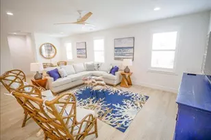 2305 Avenue C, Bradenton Beach, FL 34217 - Photo 12