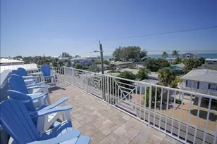 2305 Avenue C, Bradenton Beach, FL 34217 - Photo 34