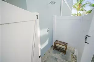 2305 Avenue C, Bradenton Beach, FL 34217 - Photo 44