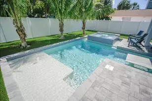 2305 Avenue C, Bradenton Beach, FL 34217 - Photo 36