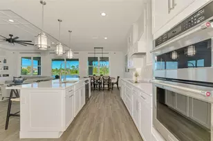 560 Mistiflower Cir, Nokomis, FL 34275 - Photo 26