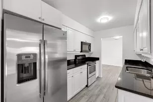 2544 Orsova Way, Sarasota, FL 34231 - Photo 14