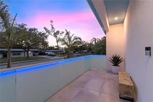 2585 Clematis St, Sarasota, FL 34239 - Photo 4