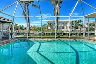 595 Bowsprit Ln, Longboat Key, FL 34228 - Photo 34