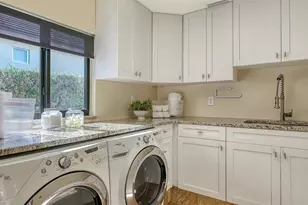 595 Bowsprit Ln, Longboat Key, FL 34228 - Photo 30