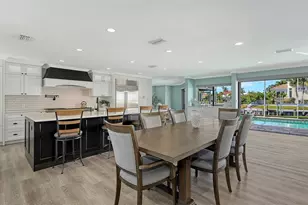 595 Bowsprit Ln, Longboat Key, FL 34228 - Photo 12