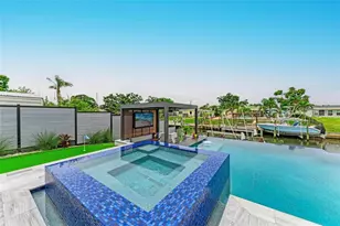 310 Bryn Mawr Island, Bradenton, FL 34207 - Photo 32