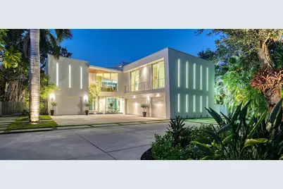 251 Cedar Park Circle, Sarasota, FL 34242 - Photo 8