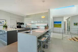 251 Cedar Park Cir, Sarasota, FL 34242 - Photo 32