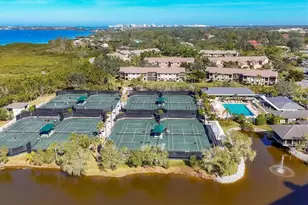 1703 Starling Dr, Sarasota, FL 34231 - Photo 38
