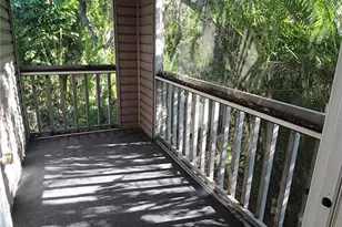 8114 45th Ct E, Sarasota, FL 34243 - Photo 10