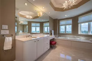 2050 Benjamin Franklin Dr, Sarasota, FL 34236 - Photo 24