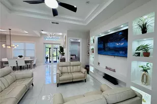 528 Jacaranda Pkwy E, Cape Coral, FL 33909 - Photo 20
