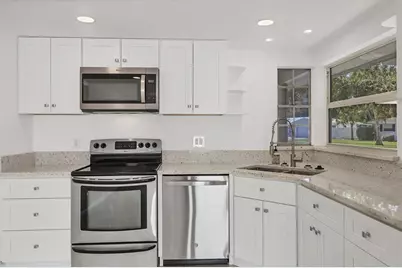 6711 S Lockwood Ridge Road, Sarasota, FL 34231 - Photo 6