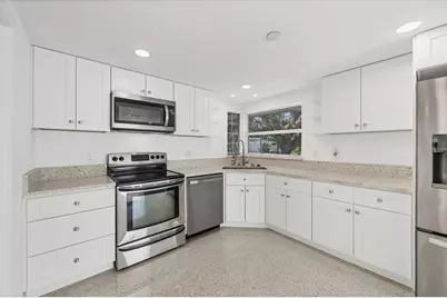 6711 S Lockwood Ridge Road, Sarasota, FL 34231 - Photo 4