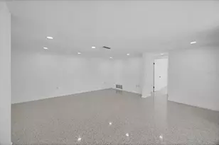 6711 S Lockwood Ridge Rd, Sarasota, FL 34231 - Photo 12