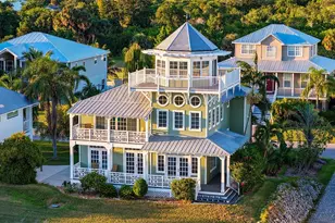 31 Island Ct, Terra Ceia, FL 34250 - Photo 2