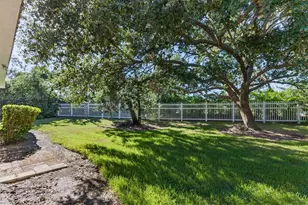8466 Idlewood Ct, Lakewood Ranch, FL 34202 - Photo 40