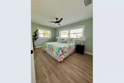 1625 Idle Lane, Sarasota, FL 34231 - Photo 18