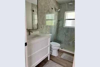 1625 Idle Lane, Sarasota, FL 34231 - Photo 20