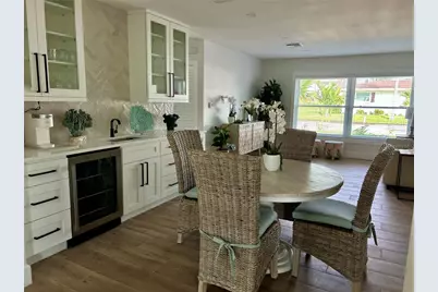 1625 Idle Lane, Sarasota, FL 34231 - Photo 10