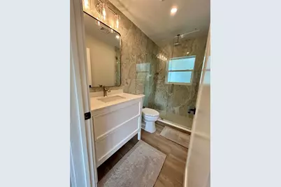 1625 Idle Lane, Sarasota, FL 34231 - Photo 18
