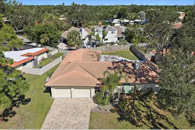 2827 Hardee Drive, Sarasota, FL 34231 - Photo 2