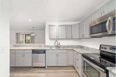 2224 Bahia Vista Street #E1, Sarasota, FL 34239 - Photo 8