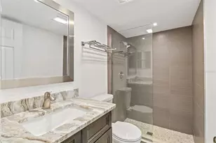 2224 Bahia Vista St, Sarasota, FL 34239 - Photo 14