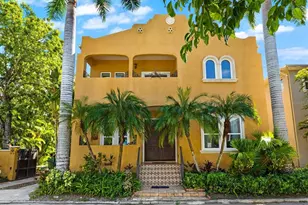 1724 Cherry Ln, Sarasota, FL 34236 - Photo 2