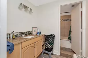 3278 56th Ave N, Saint Petersburg, FL 33714 - Photo 16