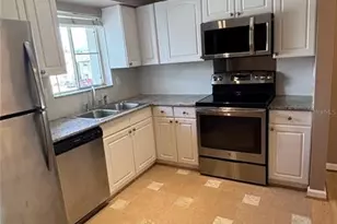 2605 Pine Lake Terrace, Sarasota, FL 34237 - Photo 8