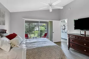 7234 Eleanor Cir, Sarasota, FL 34243 - Photo 18