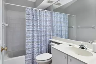 7234 Eleanor Cir, Sarasota, FL 34243 - Photo 22