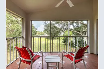 7234 Eleanor Circle #203, Sarasota, FL 34243 - Photo 2