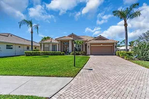 5077 Seagrass Dr, Venice, FL 34293 - Photo 2