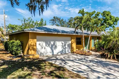 3039 Chase Circle, Sarasota, FL 34231 - Photo 2