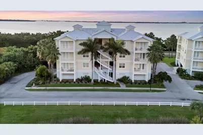 3431 79th Street Circle W #302, Bradenton, FL 34209 - Photo 2