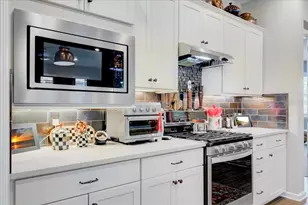 17148 Hampton Falls Terrace, Bradenton, FL 34202 - Photo 10